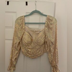 Beautiful bedazzled top, perfect for special occasions!